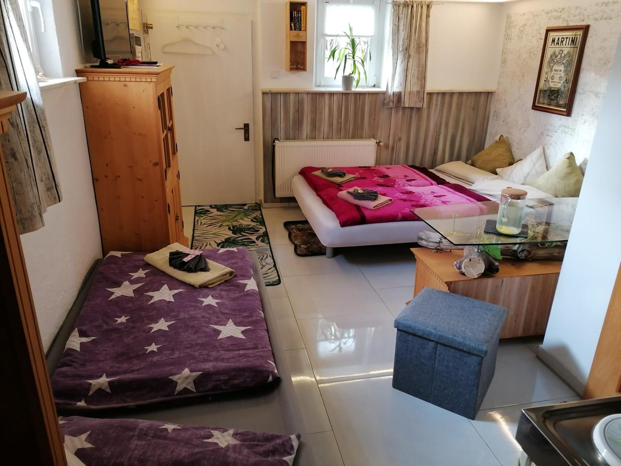 Kleines Studio Im Eichenwaeldchen, 1 Zimmer Kueche Bad Friedrichsgrun Екстериор снимка